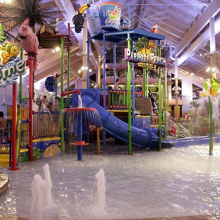 Holiday Inn Fitchburg-Waterpark Fasilitas foto